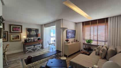 Clube Atalaia / 98 metros / Reformado