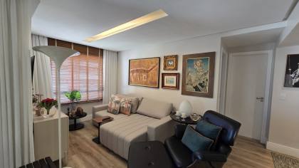 Clube Atalaia / 98 metros / Reformado