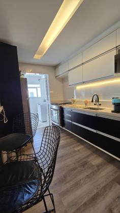 Clube Atalaia / 98 metros / Reformado