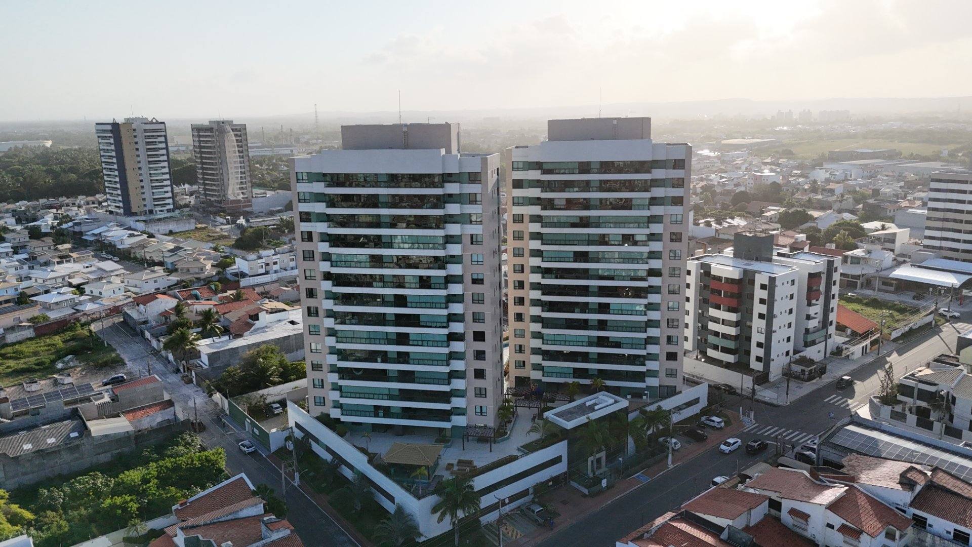 Marinas Art Residence / Andar alto