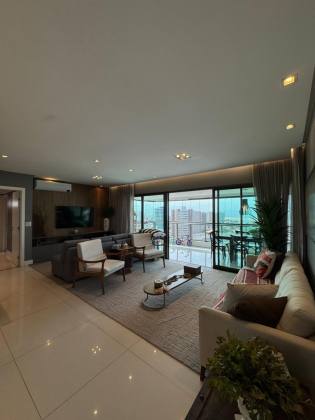 Marinas Art Residence / Reformado !