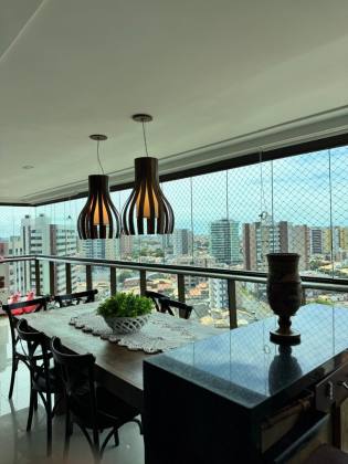 Marinas Art Residence / Reformado !