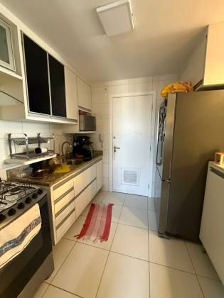 Apartamento no Renaissance – Alameda das Árvores /