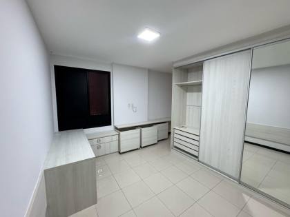 Oportunidade Única no Garcia – 4 Quartos, 3 Suítes, 3 Vagas e Vista Deslumbrante!