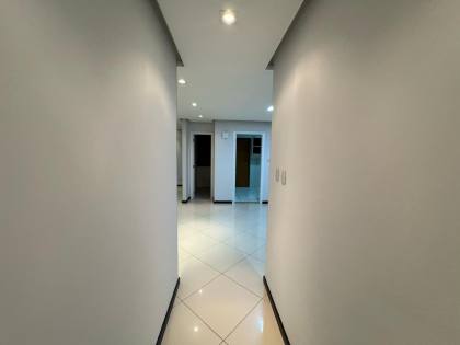 Oportunidade Única no Garcia – 4 Quartos, 3 Suítes, 3 Vagas e Vista Deslumbrante!