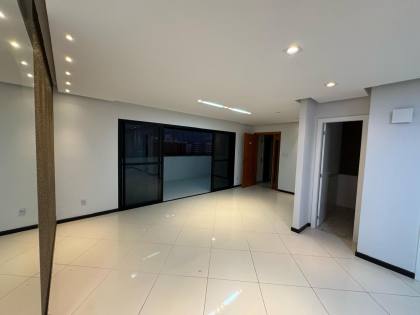 Oportunidade Única no Garcia – 4 Quartos, 3 Suítes, 3 Vagas e Vista Deslumbrante!