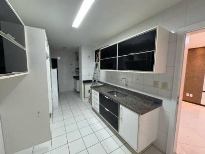 Oportunidade Única no Garcia – 4 Quartos, 3 Suítes, 3 Vagas e Vista Deslumbrante!