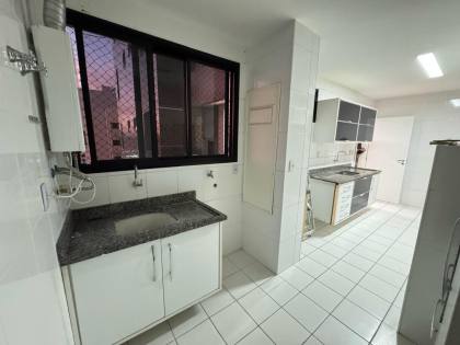 Oportunidade Única no Garcia – 4 Quartos, 3 Suítes, 3 Vagas e Vista Deslumbrante!