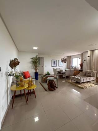 Vista beira mar / leste / 107 metros ..