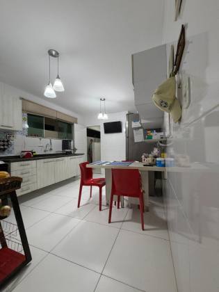 Casa duplex no Aruana | Vista Permanente para o Lago