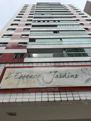 L’ Essence Jardins /Reformado / Andar alto -