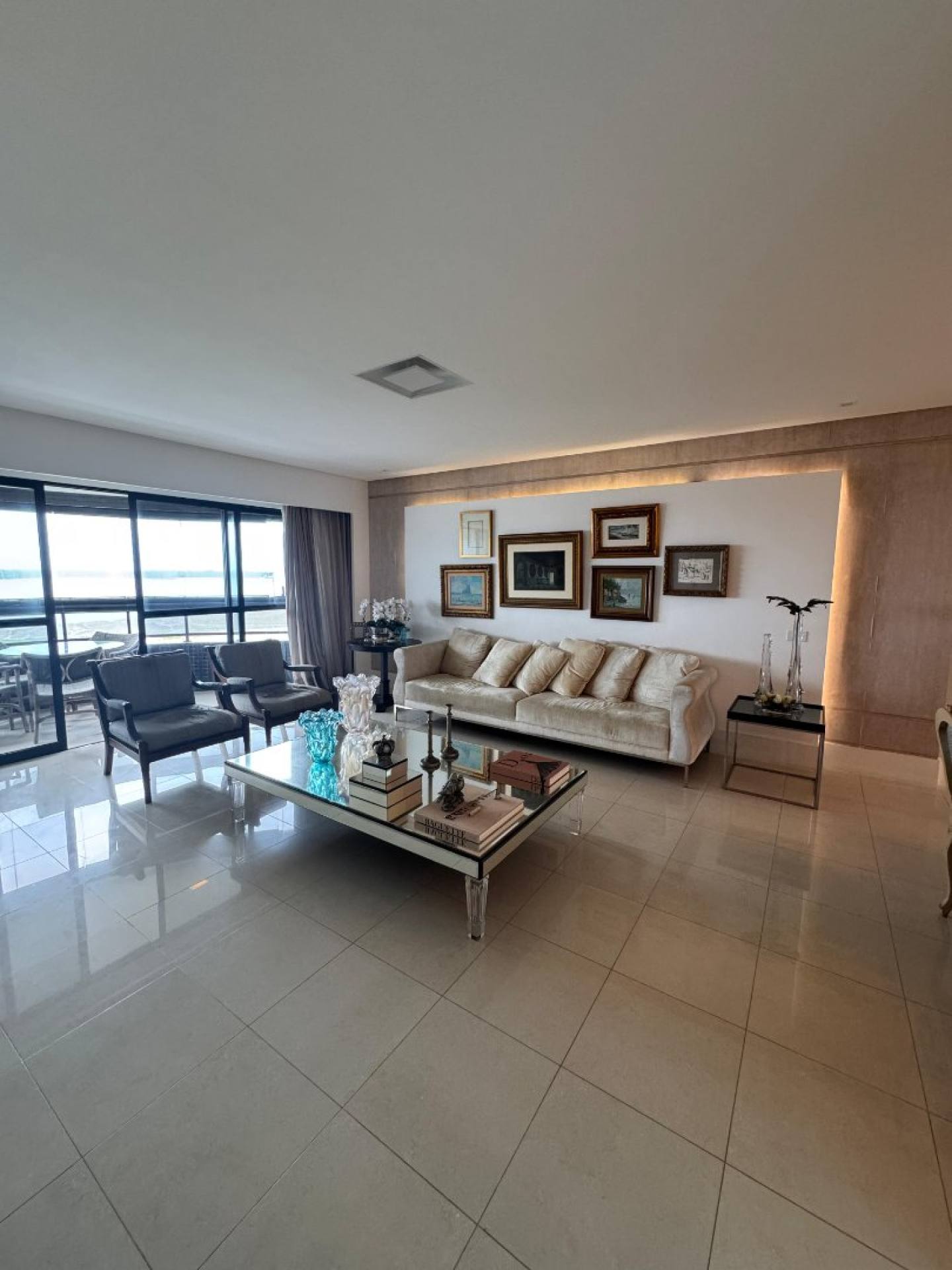 MANSAO OTAVIO MARTINS