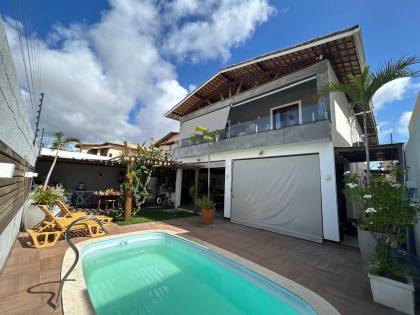 Linda Casa Duplex  / Maria Rezende / Aruana.