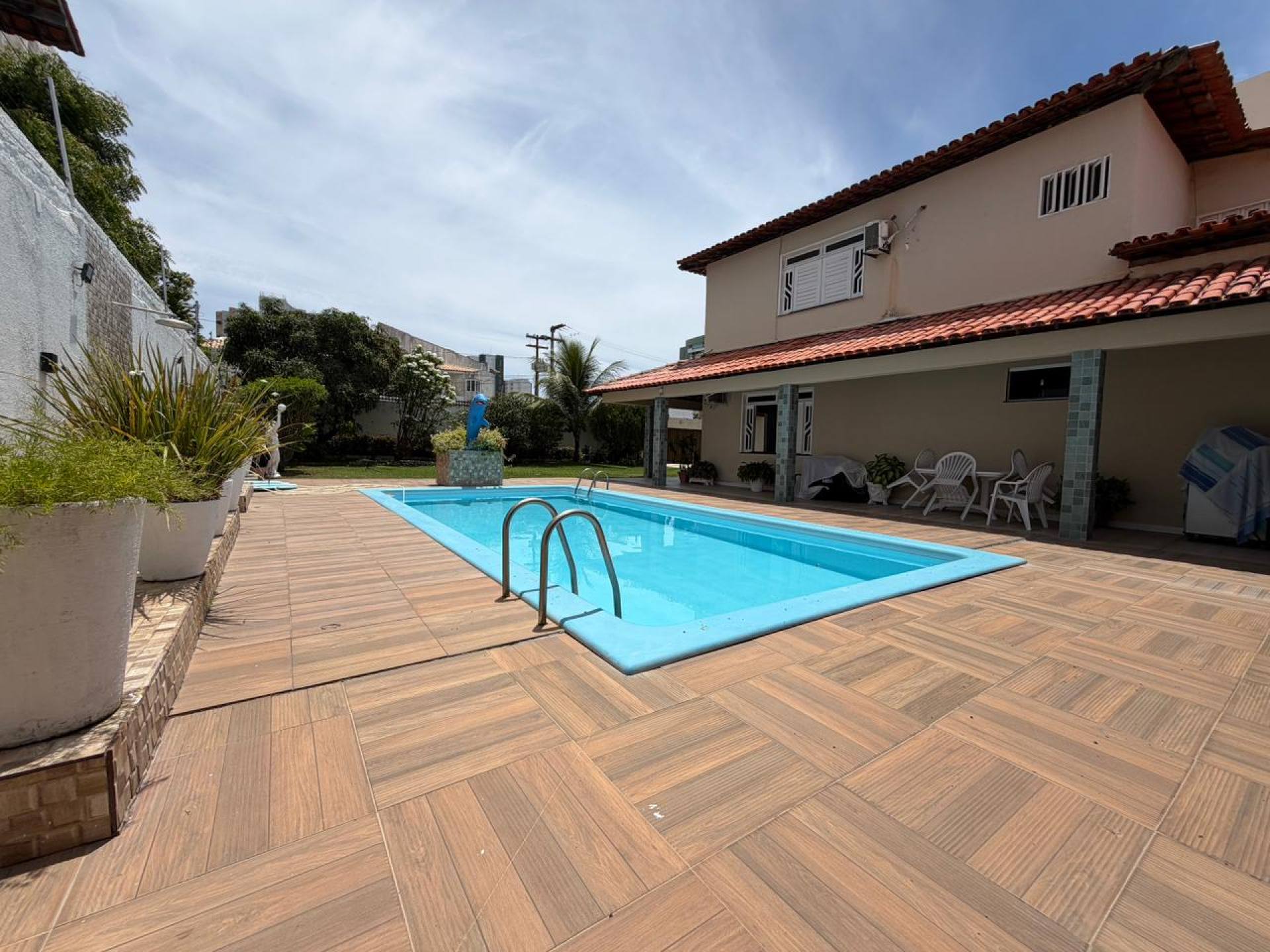 Belissima Casa na Área mais nobre da atalaia !