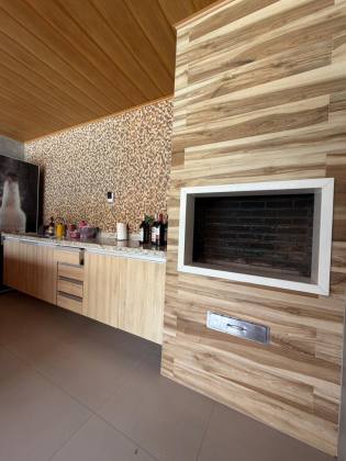 Belissima Casa na Área mais nobre da atalaia !