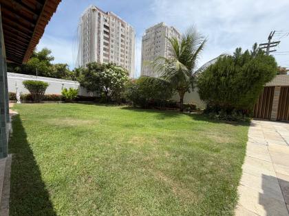 Belissima Casa na Área mais nobre da atalaia !