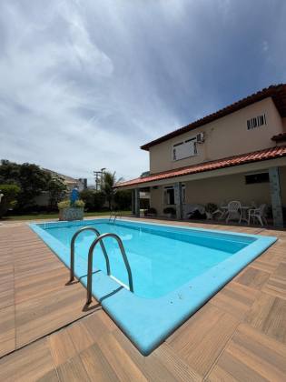 Belissima Casa na Área mais nobre da atalaia !