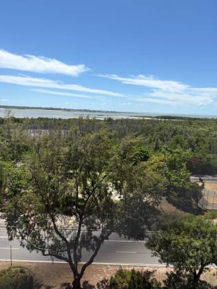 Edifício Les Alpes – Andar Alto, 3 Suítes e Ampla Varanda