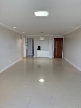 Edifício Les Alpes – Andar Alto, 3 Suítes e Ampla Varanda