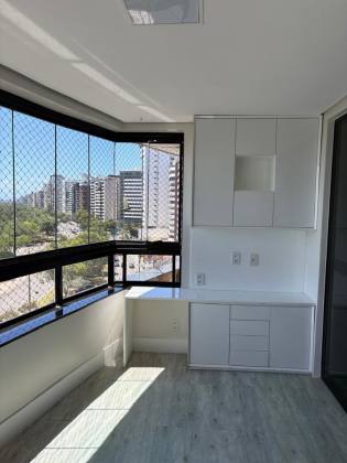 Edifício Les Alpes – Andar Alto, 3 Suítes e Ampla Varanda