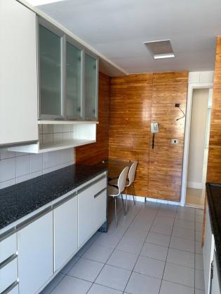 Edifício Les Alpes – Andar Alto, 3 Suítes e Ampla Varanda