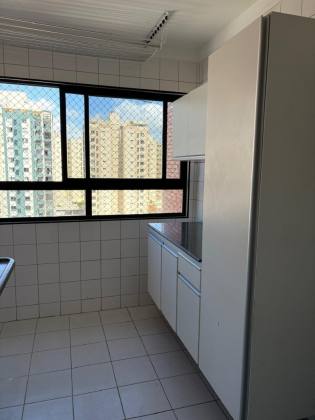 Edifício Les Alpes – Andar Alto, 3 Suítes e Ampla Varanda