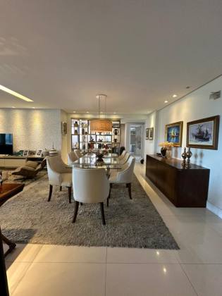 Mansão Bela Sintra – Alto Padrão com Vista para o Parque da Sementeira