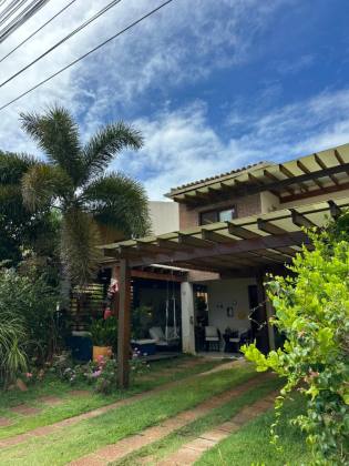 Casa no Condomínio Demerval Mattos – Exclusividade, Natureza e Localização Privilegiada na Atalaia