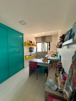 Casa no Condomínio Demerval Mattos – Exclusividade, Natureza e Localização Privilegiada na Atalaia