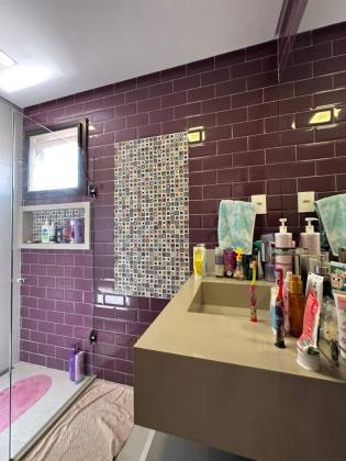 Casa no Condomínio Demerval Mattos – Exclusividade, Natureza e Localização Privilegiada na Atalaia