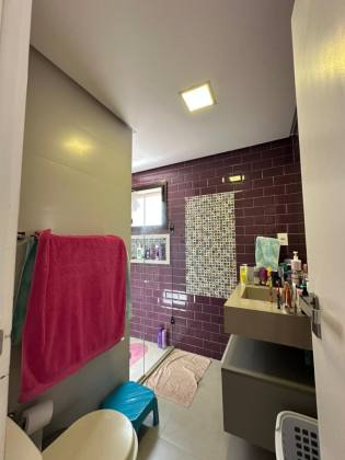 Casa no Condomínio Demerval Mattos – Exclusividade, Natureza e Localização Privilegiada na Atalaia