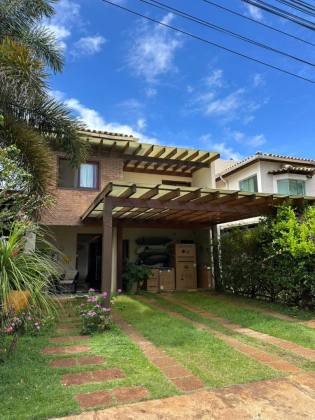 Casa no Condomínio Demerval Mattos – Exclusividade, Natureza e Localização Privilegiada na Atalaia