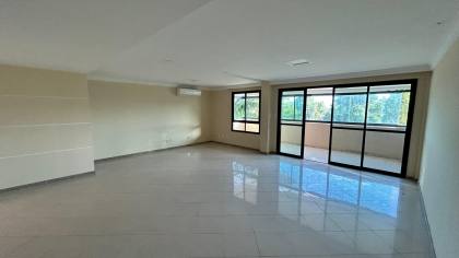 Mansão Nilton Fontes – Alto Padrão em Frente ao Parque da Sementeira