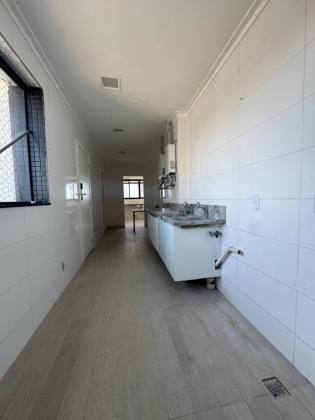 NOUVELLE / 420 METROS / 6 vagas .