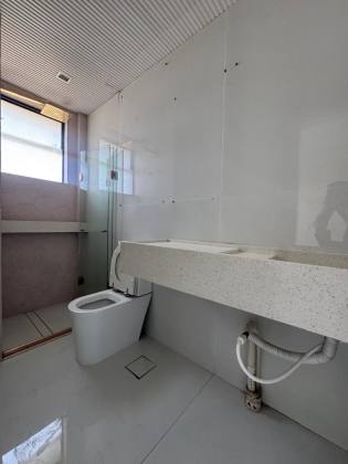 NOUVELLE / 420 METROS / 6 vagas .