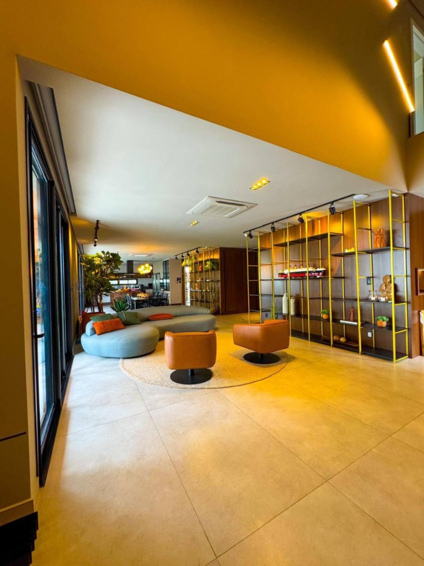 CASA DE ALTO PADRÃO