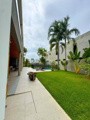 CASA DE ALTO PADRÃO