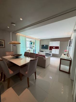 Living Residence / Sombra / 3 suites