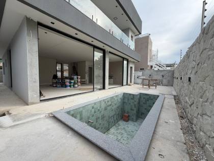 Casa Duplex Recém-Construída à Venda – Condomínio Fragata | Bairro Aruana