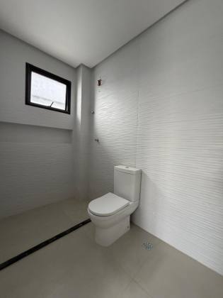 Casa Duplex Recém-Construída à Venda – Condomínio Fragata | Bairro Aruana