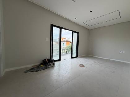 Casa Duplex Recém-Construída à Venda – Condomínio Fragata | Bairro Aruana