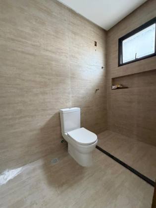 Casa Duplex Recém-Construída à Venda – Condomínio Fragata | Bairro Aruana