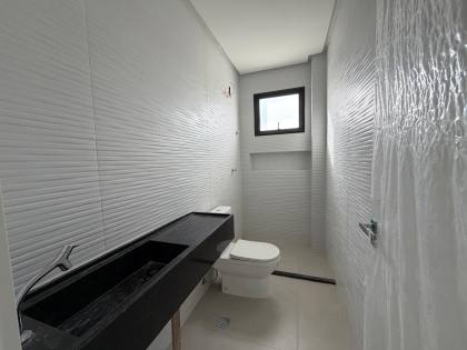 Casa Duplex Recém-Construída à Venda – Condomínio Fragata | Bairro Aruana