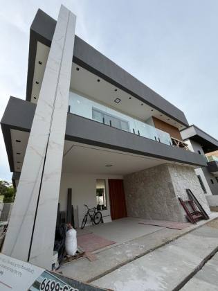 Casa Duplex Recém-Construída à Venda – Condomínio Fragata | Bairro Aruana