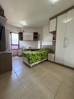 Vale dos Lagos | 156m² | 4 Quartos | Jardins