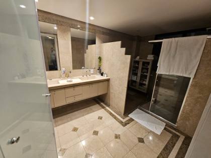 Condomínio Paul Cezanne | 330m² | 4 Suítes