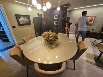 Condomínio Paul Cezanne | 330m² | 4 Suítes