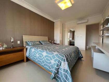 Condomínio Park Ville | 1.014m² de Terreno | 464m² Construídos