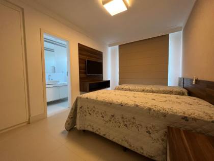 Condomínio Park Ville | 1.014m² de Terreno | 464m² Construídos