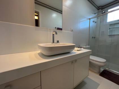 Condomínio Park Ville | 1.014m² de Terreno | 464m² Construídos